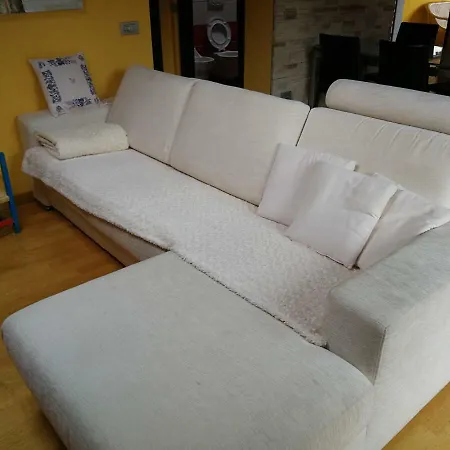 Holiday home Attico Lago&monti