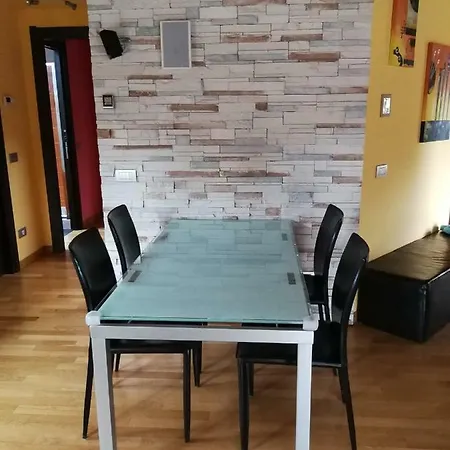 Holiday home Attico Lago&monti