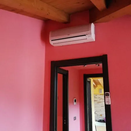 Holiday home Attico Lago&monti